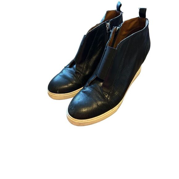 Linea Paolo Black Perforated Nappa Leather Wedge Sneakers Sz 7 - Picture 3 of 8